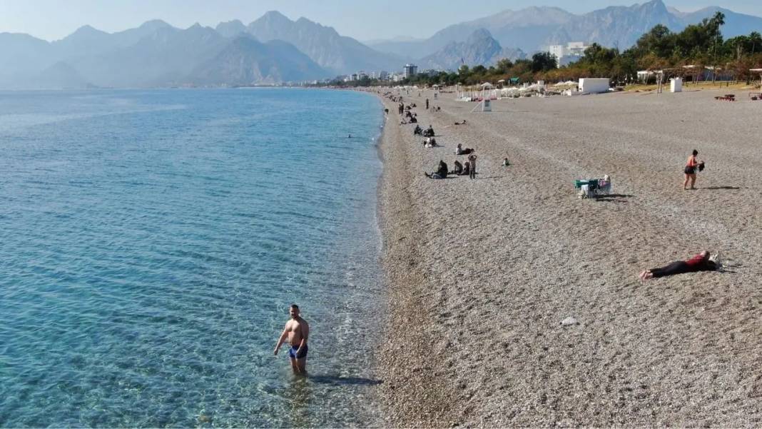 Türkiye’de Kış Henüz Antalya’ya Uğramadı! 1